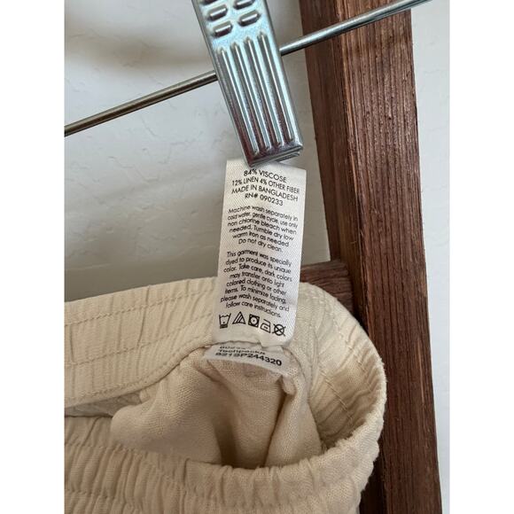 Pacsun - Linen blend cream shorts-size small - Picture 4 of 4